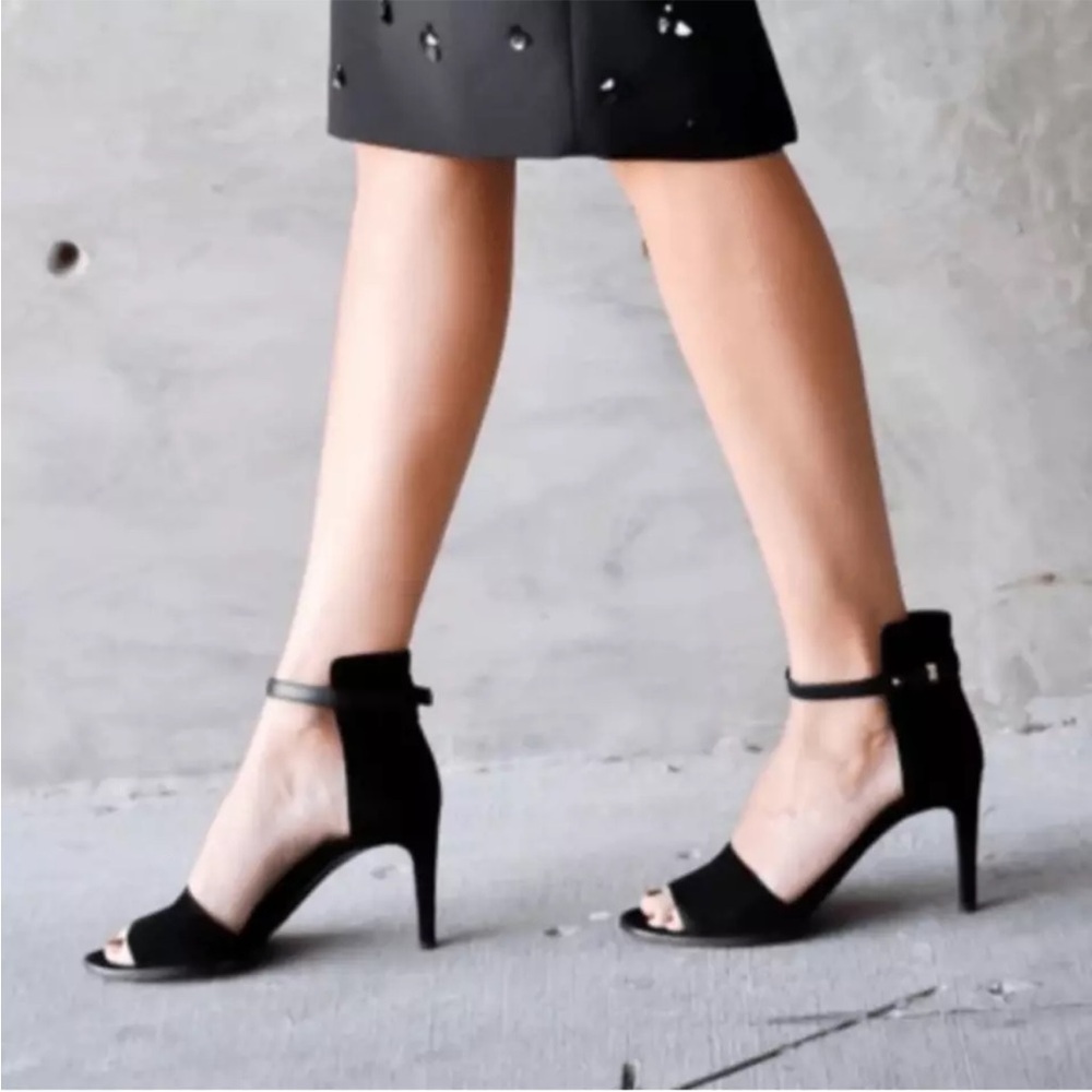 🌻Vince Black Suede Adley Pumps | Made in Italy | US Size 9